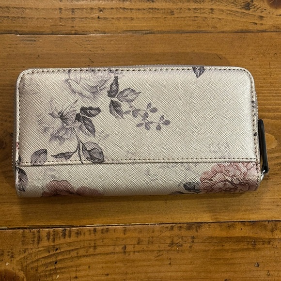 EUC Guess Floral Large Zip-Around Wallet - Picture 2 of 3
